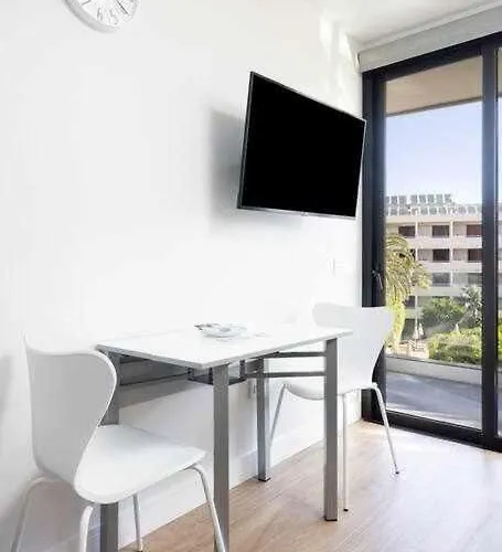 Sunnyland Martianez 3 Apartment *